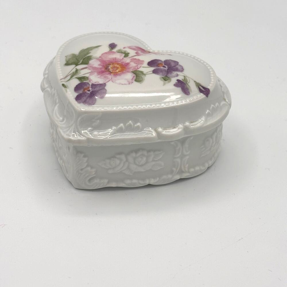 Liette International Porcelain Heart Floral Hand Painted Jewelry Trinket Jar Box